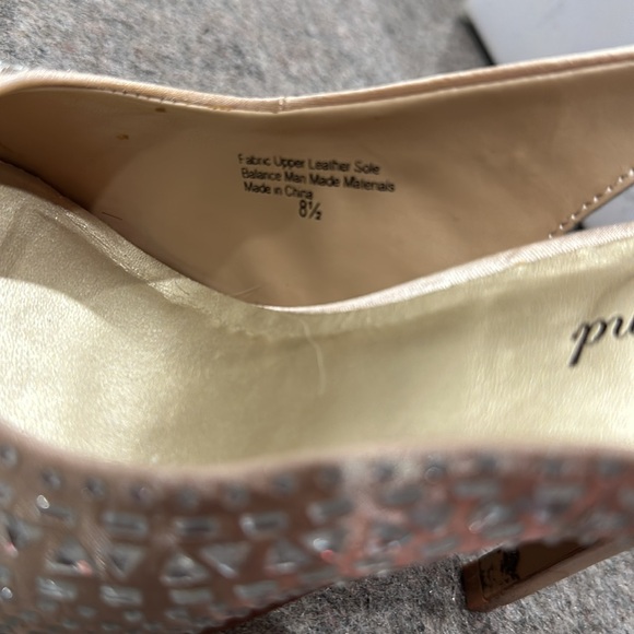 Heels - Picture 6 of 9